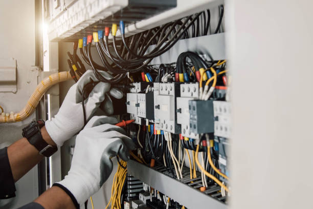 Best Electrical Installation Contractor  in Petersburg, IL